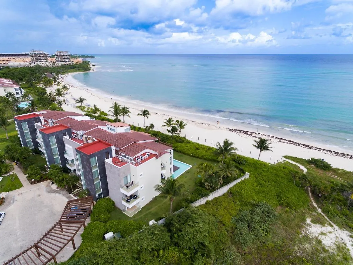Stunning Ocean Front By Condo Boutique Playa del Carmen Apartment
