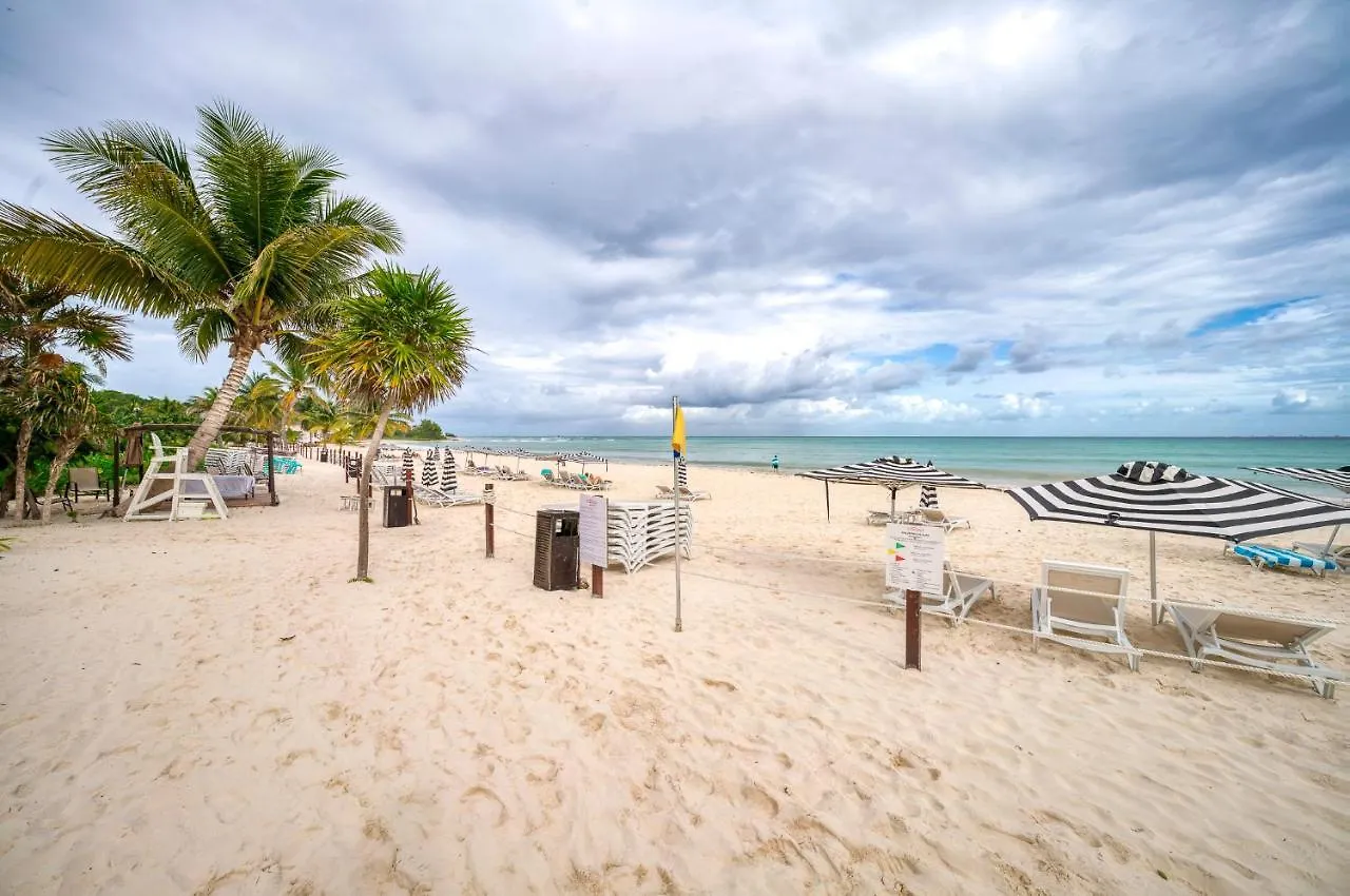 Apartment Stunning Ocean Front By Condo Boutique Playa del Carmen